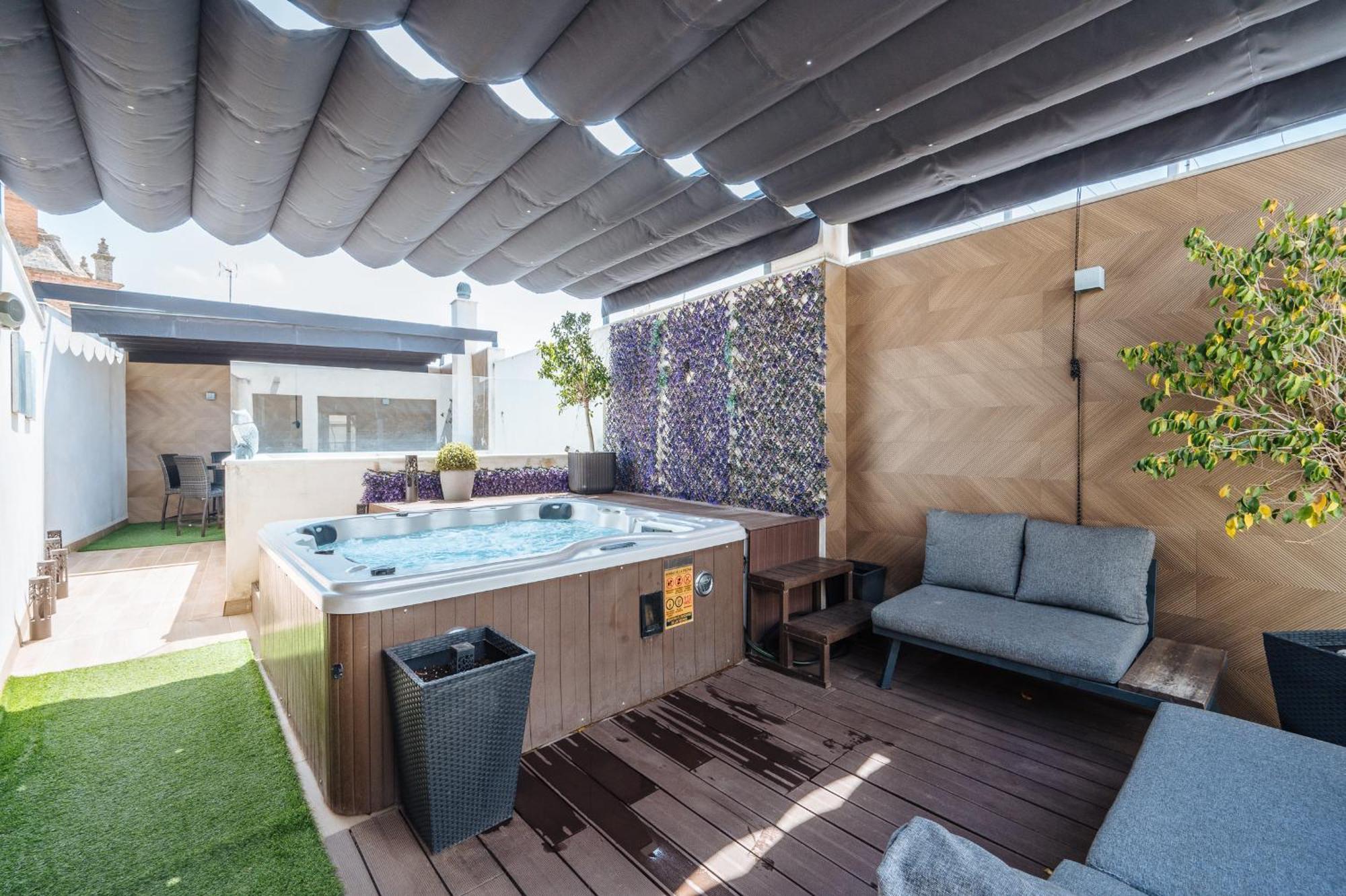 Elegant Duplex 3 Master Bedrooms And Private Σεβίλλη Εξωτερικό φωτογραφία