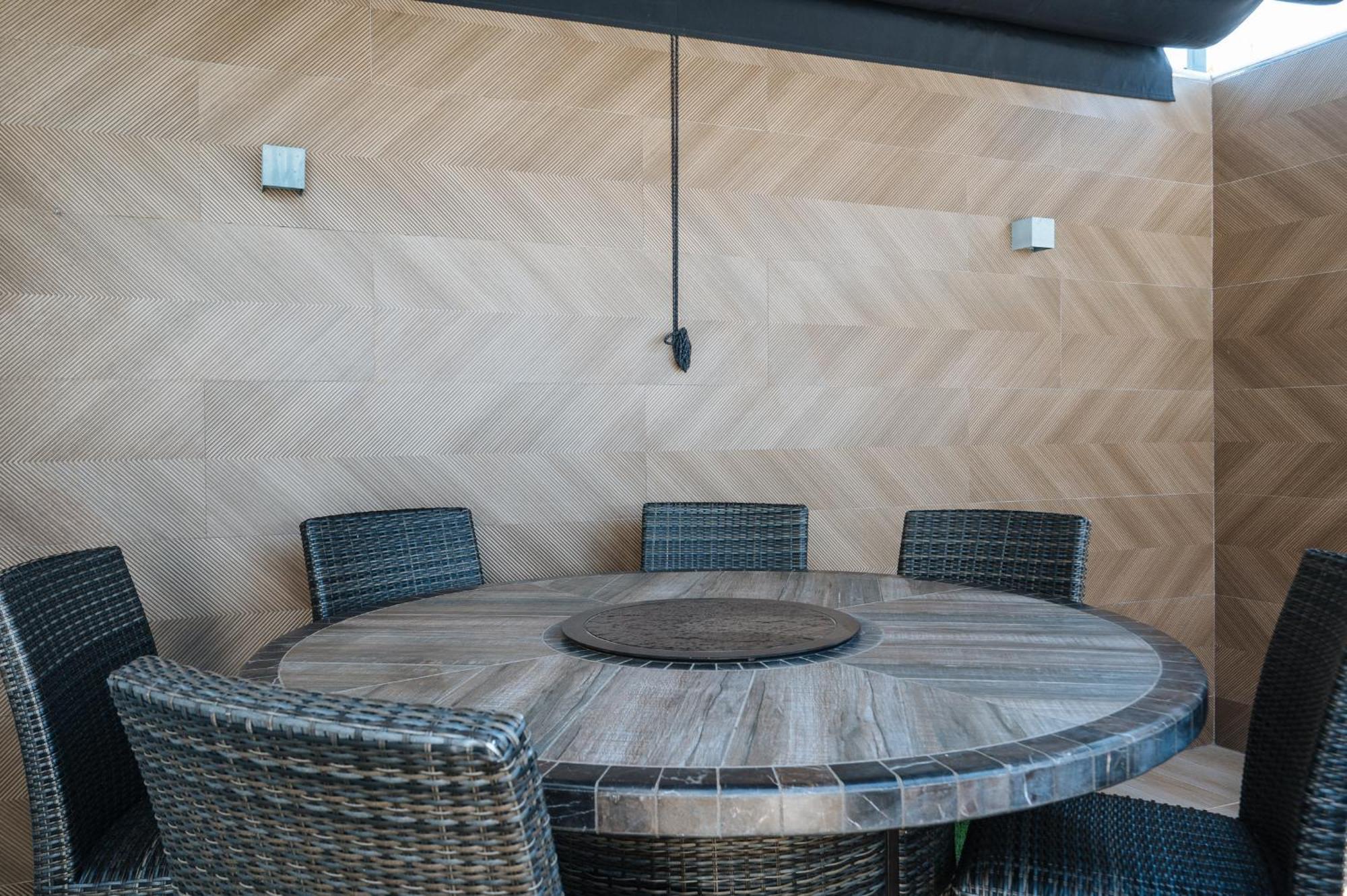 Elegant Duplex 3 Master Bedrooms And Private Σεβίλλη Εξωτερικό φωτογραφία