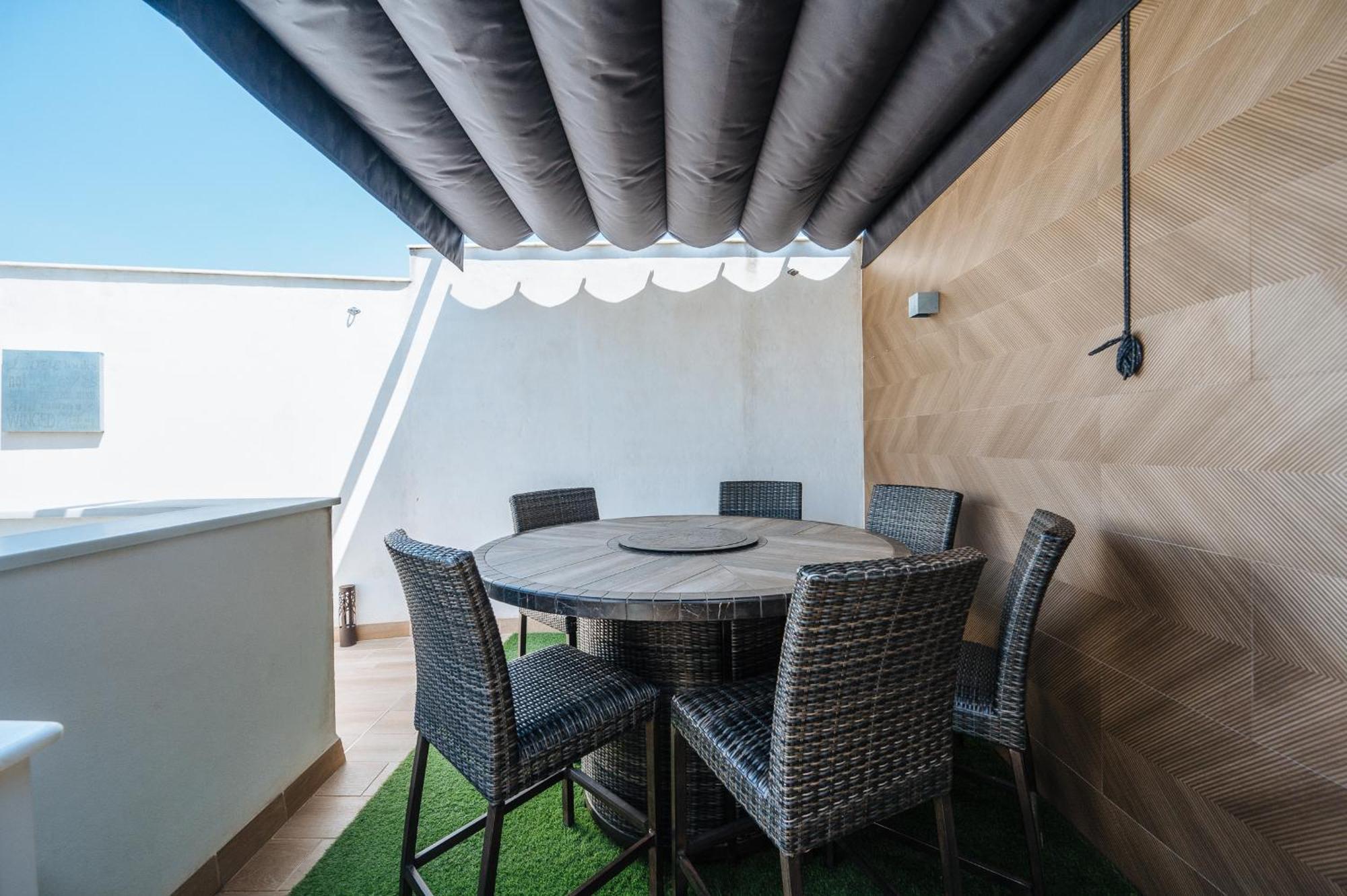 Elegant Duplex 3 Master Bedrooms And Private Σεβίλλη Εξωτερικό φωτογραφία