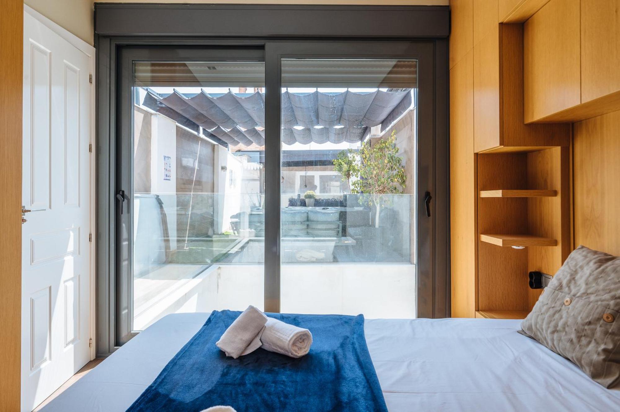 Elegant Duplex 3 Master Bedrooms And Private Σεβίλλη Εξωτερικό φωτογραφία